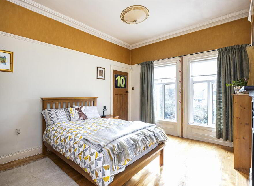 104 Balmoral Avenue, Belfast, BT9 6NZ