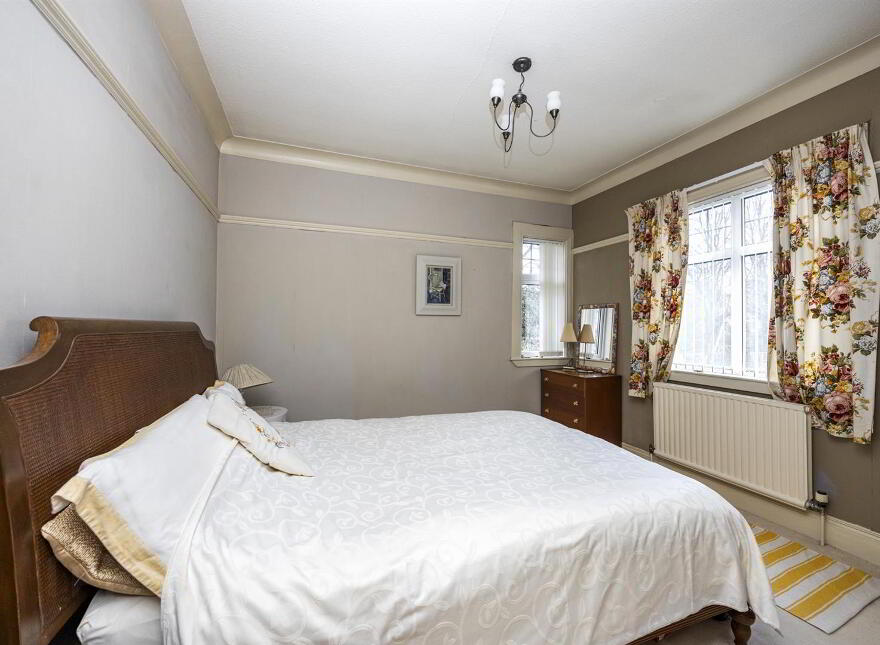104 Balmoral Avenue, Belfast, BT9 6NZ