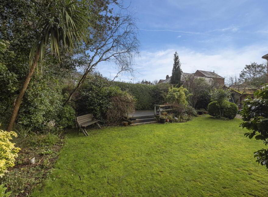 104 Balmoral Avenue, Belfast, BT9 6NZ