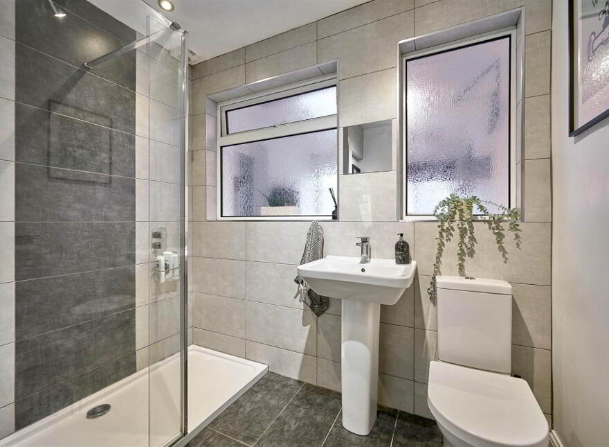 2 Belgravia Gardens, Bangor, BT19 6XE