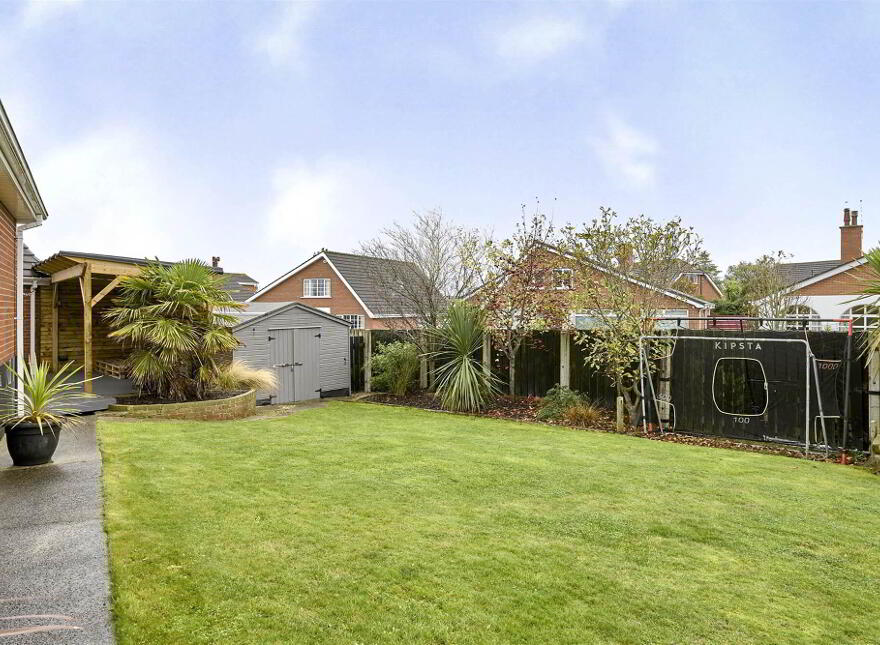 2 Belgravia Gardens, Bangor, BT19 6XE