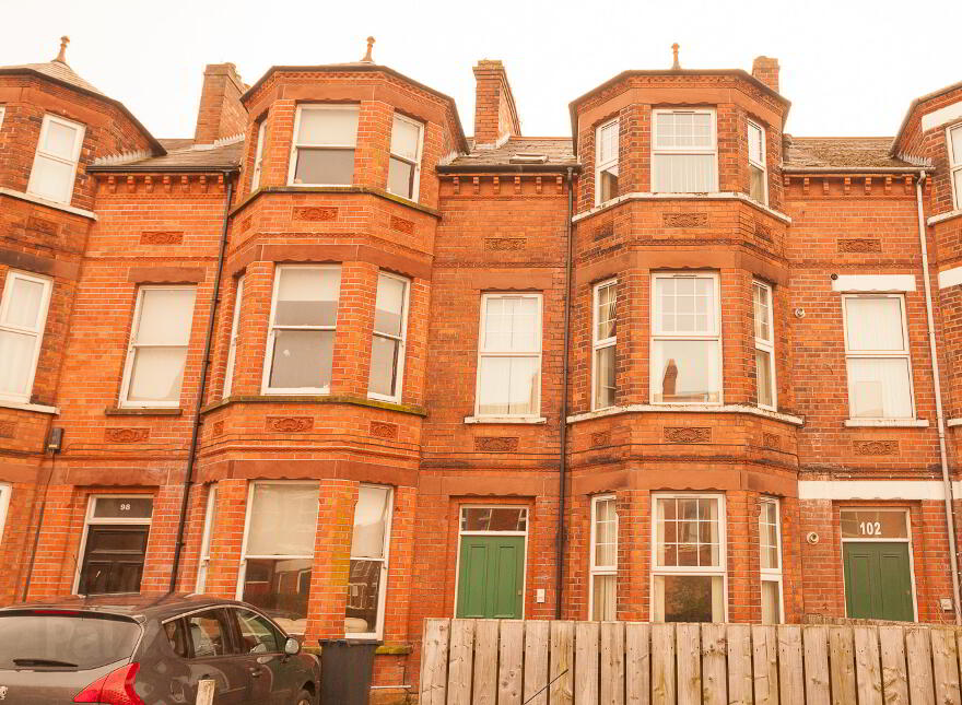 B (hmo Registered), 100 Malone Avenue, Belfast South, Belfast, BT9 6ES photo