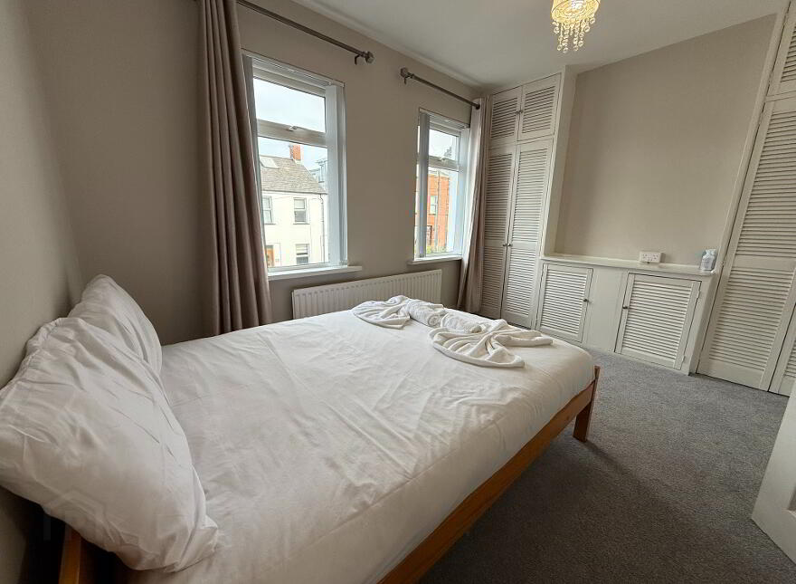 71 Downshire Road, Holywood, BT18 9LY