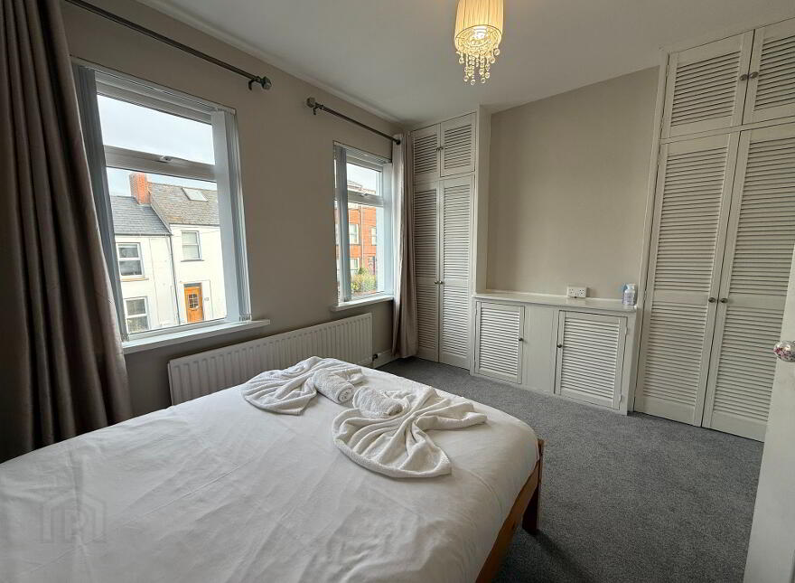 71 Downshire Road, Holywood, BT18 9LY