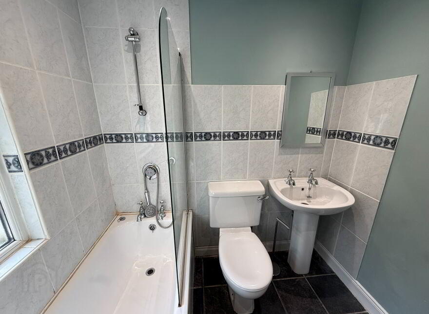 71 Downshire Road, Holywood, BT18 9LY