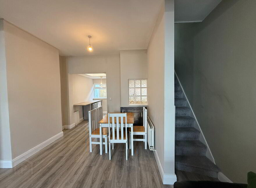 71 Downshire Road, Holywood, BT18 9LY
