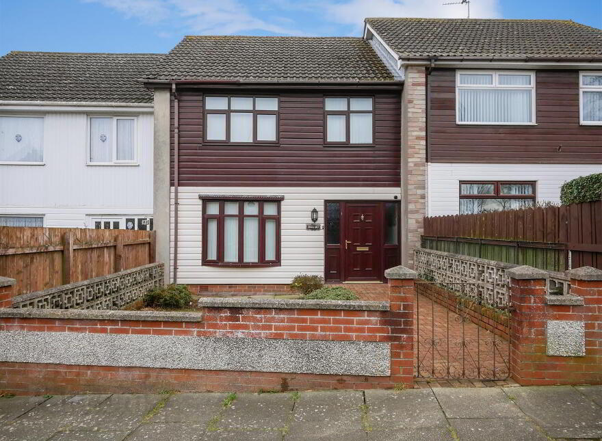 43 Downhill Avenue, Belvoir Park, Belfast, BT8 7EF photo