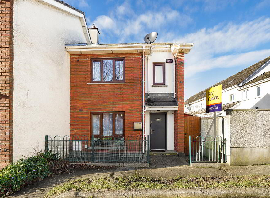 296 Castlecurragh Heath, Mulhuddart, Dublin, D15V9X8 photo