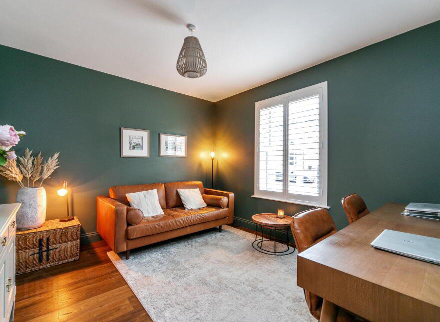 12 Belgravia Court, Hillsborough, BT26 6TQ