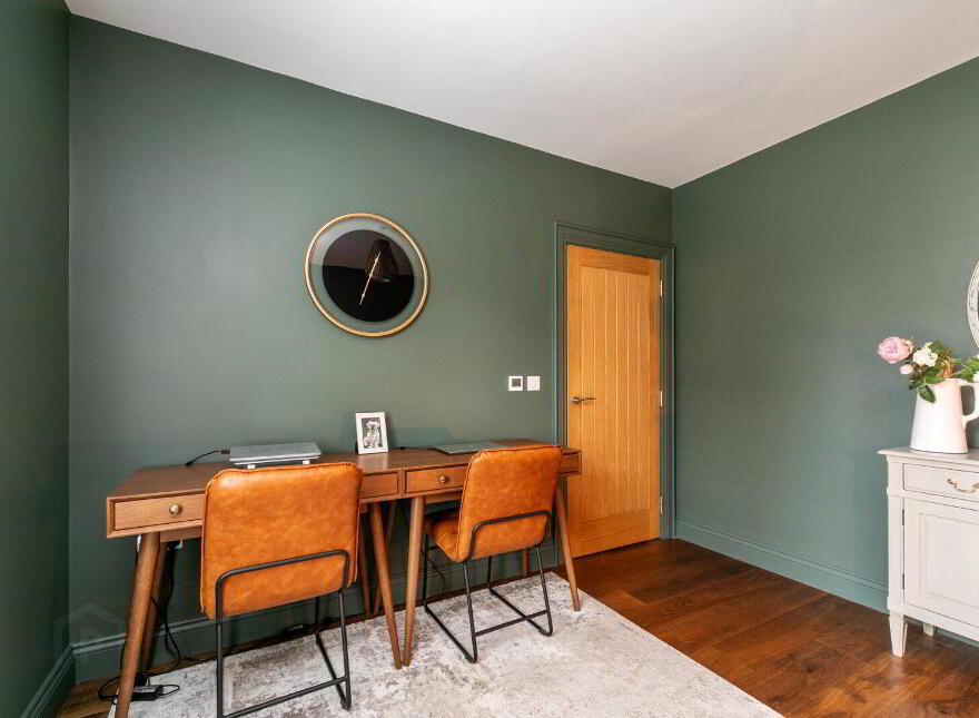 12 Belgravia Court, Hillsborough, BT26 6TQ