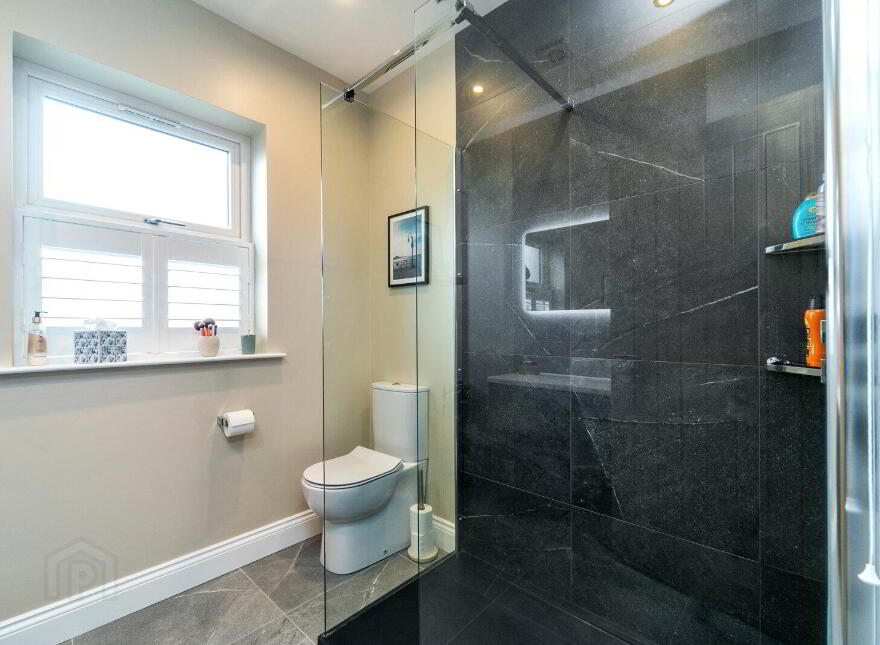 12 Belgravia Court, Hillsborough, BT26 6TQ