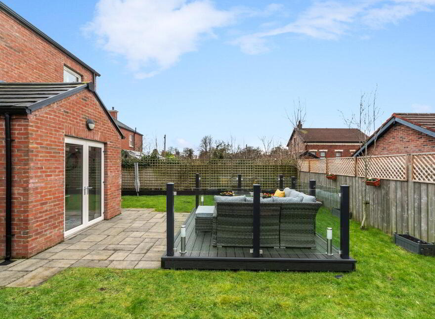 12 Belgravia Court, Hillsborough, BT26 6TQ