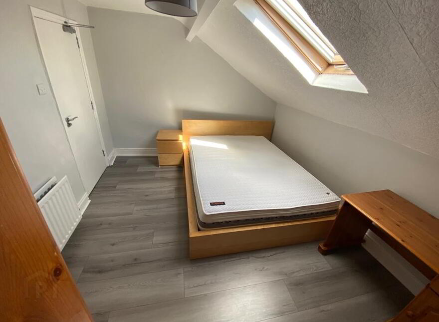 (hmo Registered), 251 Roden Street, Donegall Road, Belfast South, Belfast, BT12 5QB
