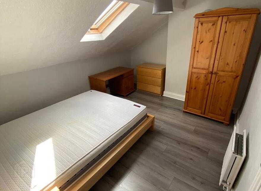 (hmo Registered), 251 Roden Street, Donegall Road, Belfast South, Belfast, BT12 5QB