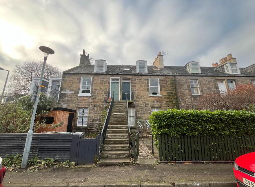 31 Hugh Miller Place, Stockbridge, Edinburgh, EH3 5JG photo