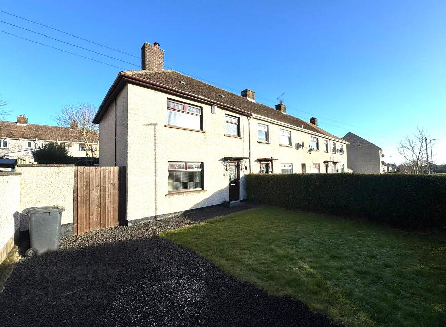 28 Fergus Avenue, Carrickfergus, BT38 8JB photo