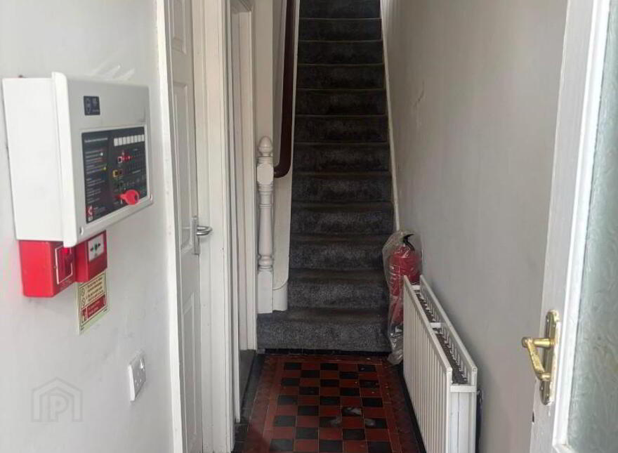 Room 3, 14 Beechmount Street, Belfast, BT12 7NG