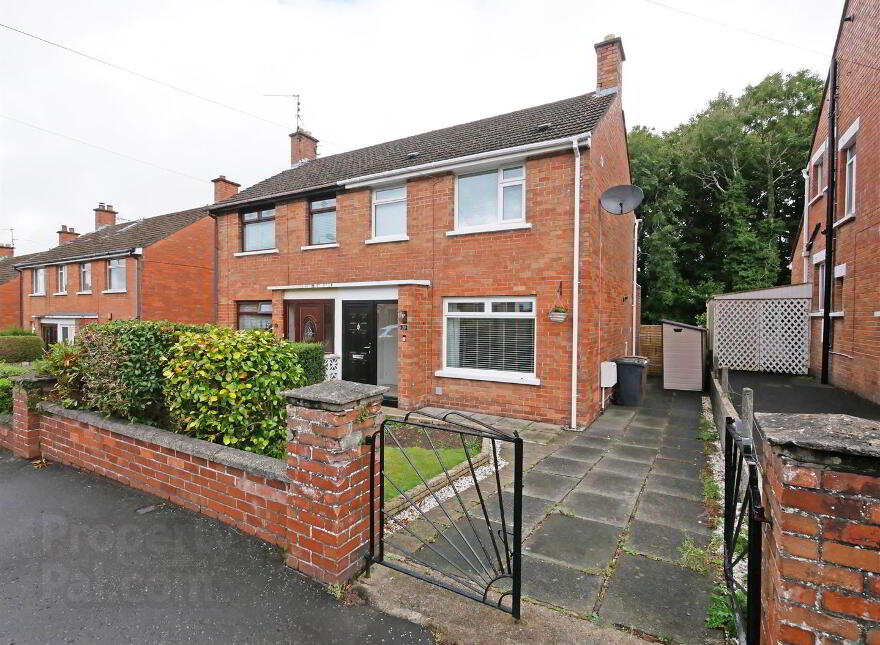 30 Breda Drive, Saintfield Road, Belfast, BT8 6JU photo