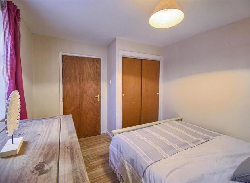 102 Tates Avenue, Belfast, BT9 7BZ