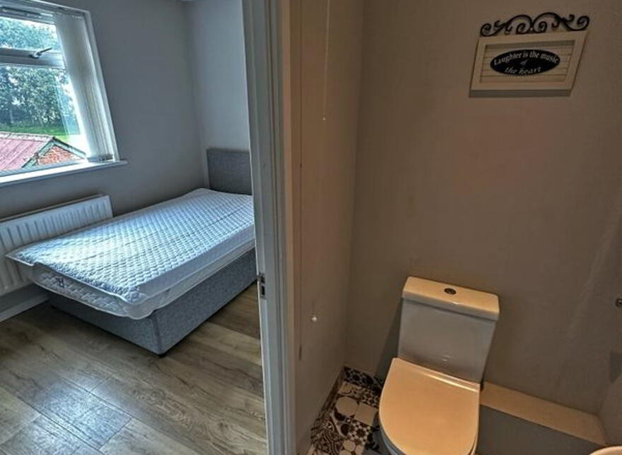 (hmo Registered), 141 Alexandra Park Avenue, Shore Road, Belfast North, Belfast, BT15 3ES
