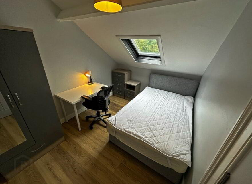 (hmo Registered), 141 Alexandra Park Avenue, Shore Road, Belfast North, Belfast, BT15 3ES
