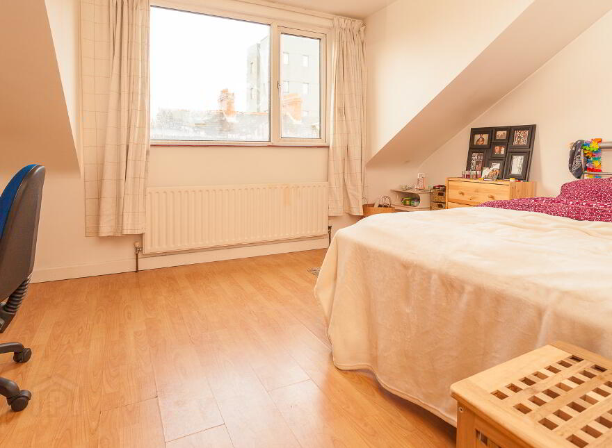102 Dunluce Avenue, Lisburn Road, South Belfast, Belfast, BT9 7AZ