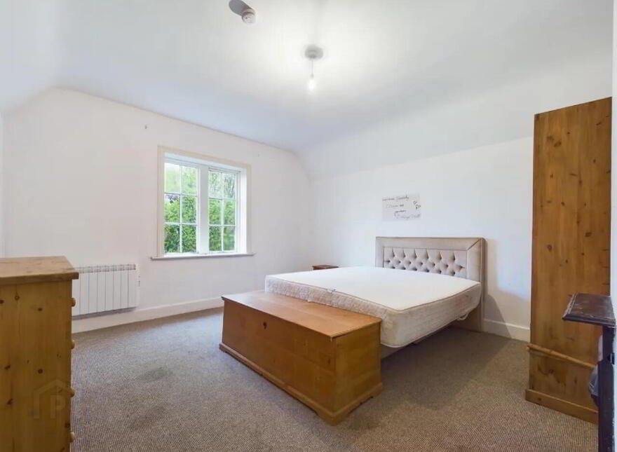 2 The Old Barracks, Dundrum, E34DY84