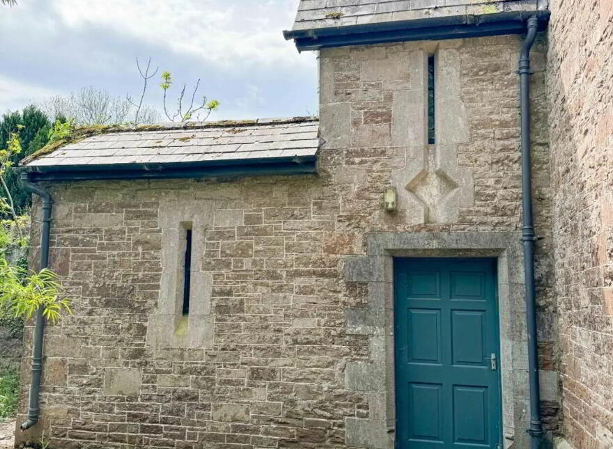2 The Old Barracks, Dundrum, E34DY84