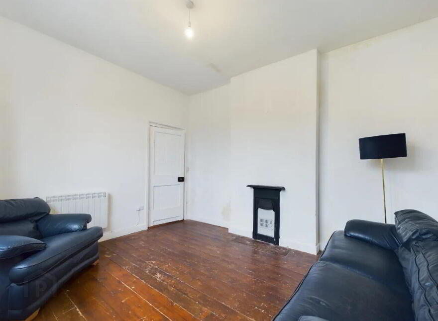 1 Old Barracks, Dundrum, E34E895