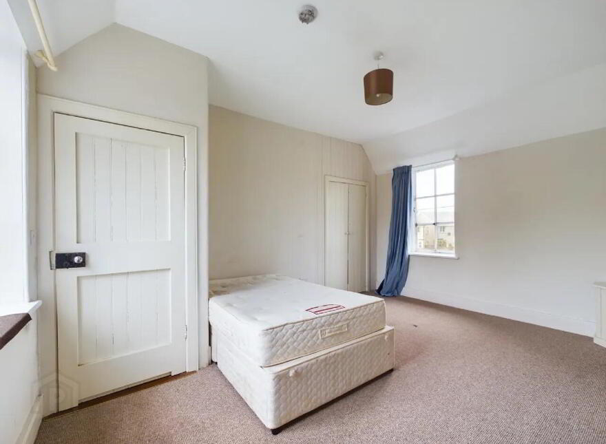 1 Old Barracks, Dundrum, E34E895