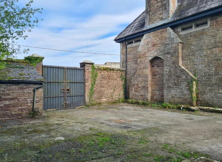 1 Old Barracks, Dundrum, E34E895