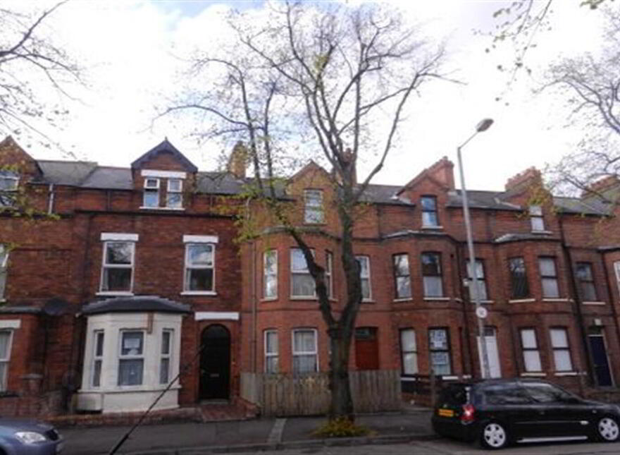 46 University Avenue, Belfast, BT7 1GY photo