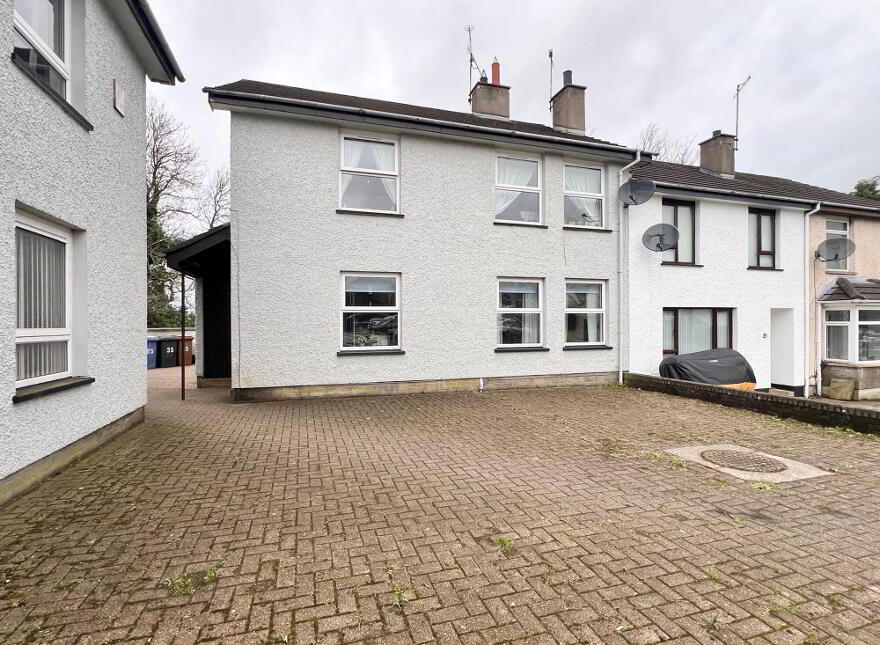 33 Bradley Park, Draperstown, Magherafelt, BT45 7JP photo