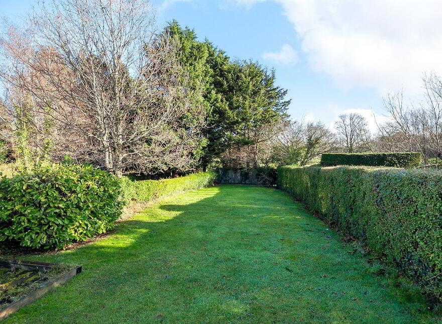 70 Priory Park, Belfast, BT10 0AG