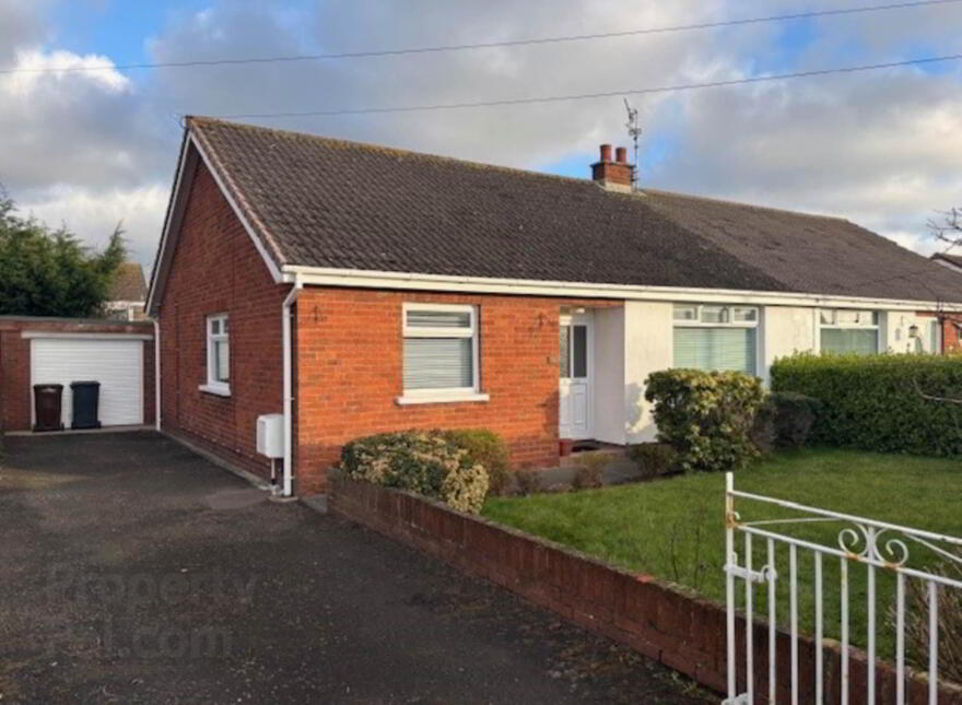 10 Madigan Park, Carrickfergus, BT38 7JW photo