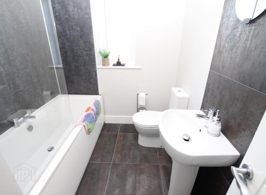 14 Glen Manor Road, Newtownabbey, BT36 7FW