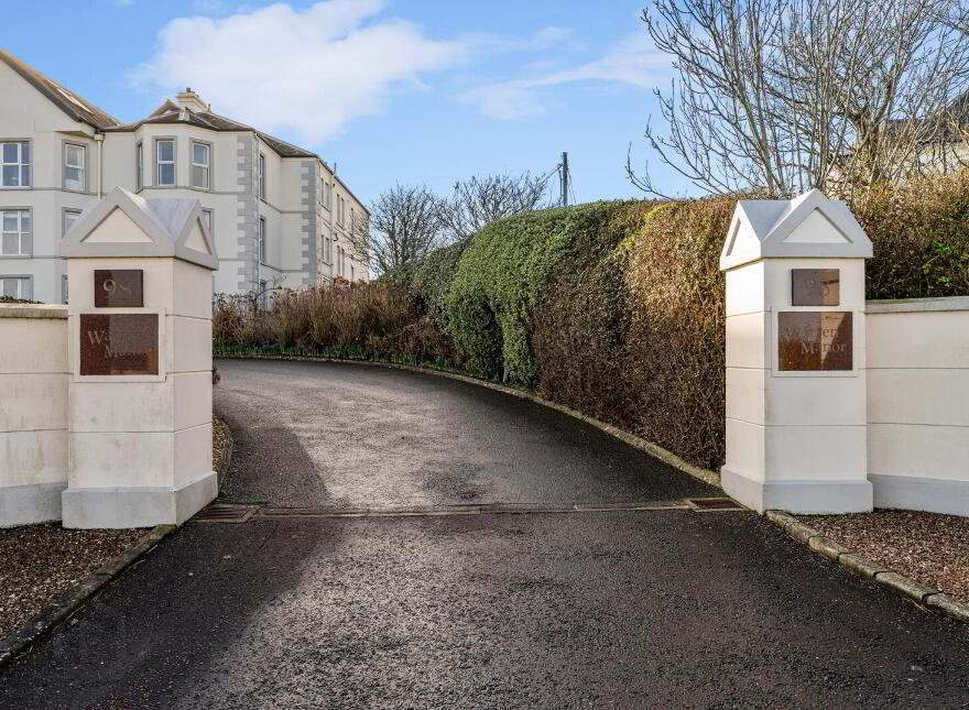 4 Warren Manor, Warren Road, Donaghadee, BT21 0QT