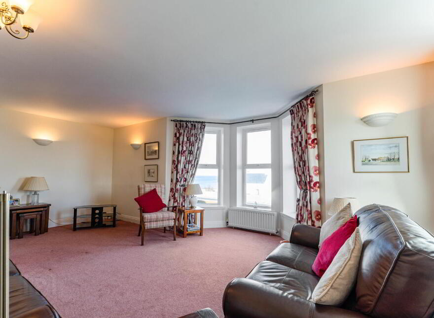 4 Warren Manor, Warren Road, Donaghadee, BT21 0QT