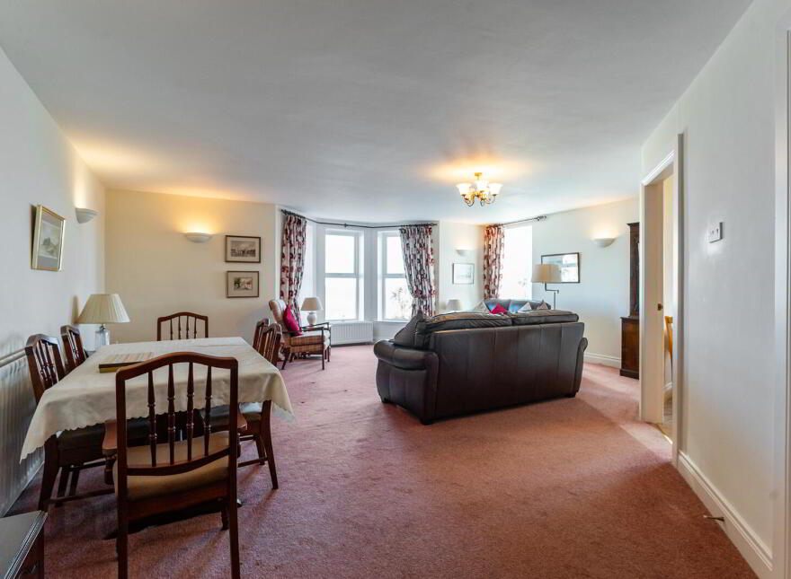 4 Warren Manor, Warren Road, Donaghadee, BT21 0QT