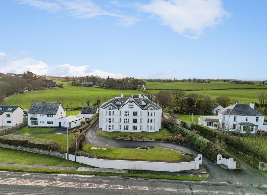 4 Warren Manor, Warren Road, Donaghadee, BT21 0QT