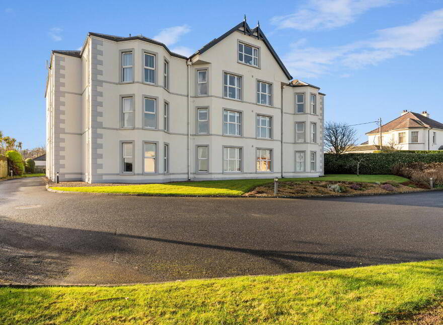 4 Warren Manor, Warren Road, Donaghadee, BT21 0QT