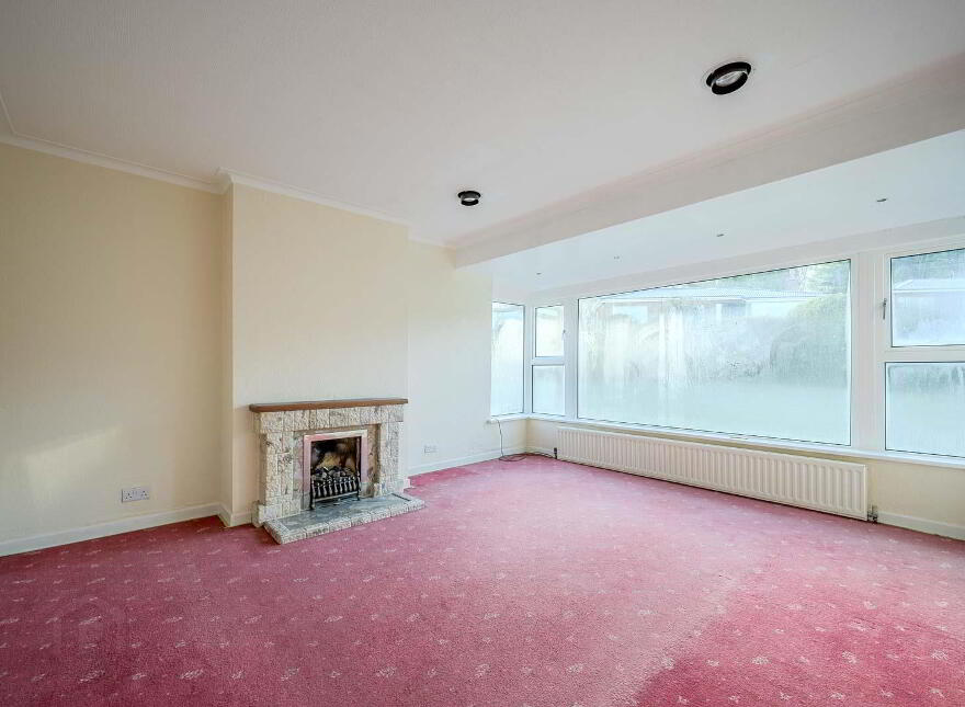 10 Tudor Oaks, Holywood, BT18 0PA