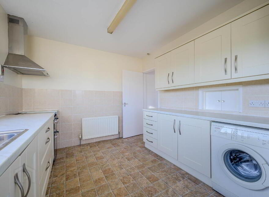 10 Tudor Oaks, Holywood, BT18 0PA