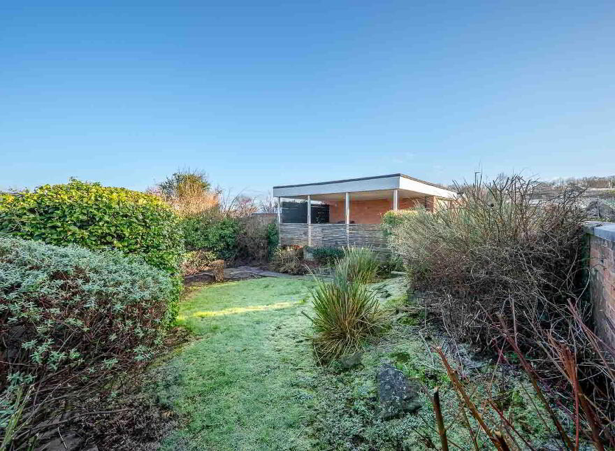 10 Tudor Oaks, Holywood, BT18 0PA