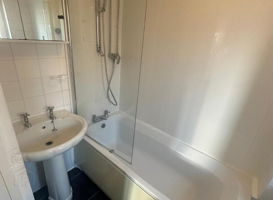 9 Chichester Park Central, Belfast, BT15 5DU
