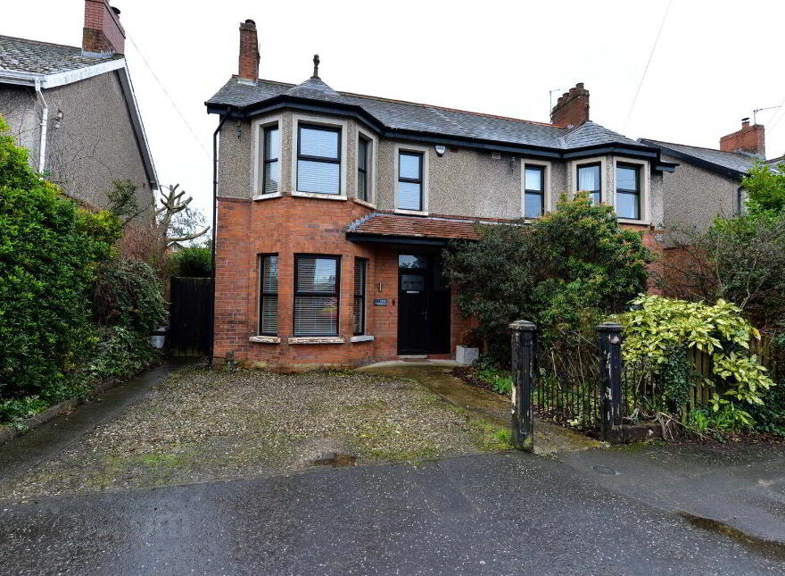 153 Ardenlee Avenue, Belfast, BT6 0AE photo