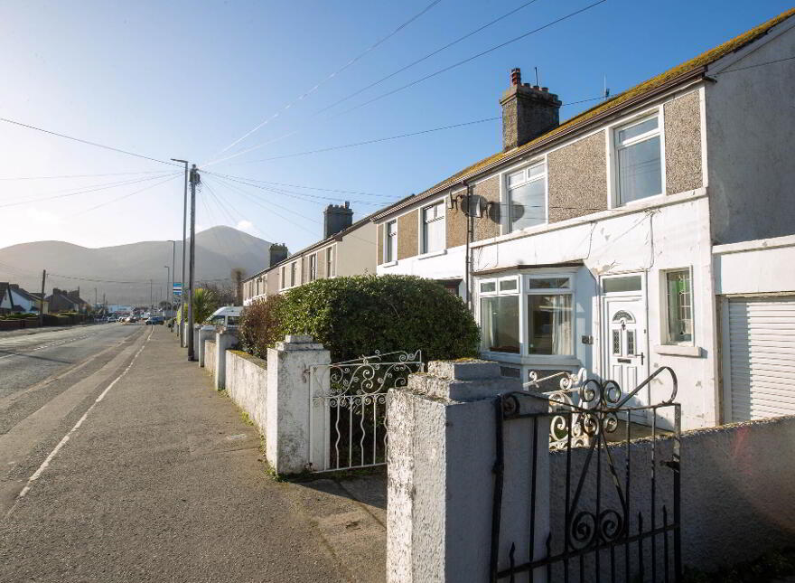 16 Dundrum Road, Newcastle, BT33 0BG