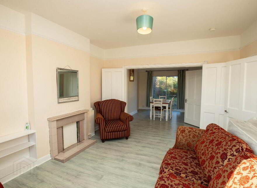 16 Dundrum Road, Newcastle, BT33 0BG