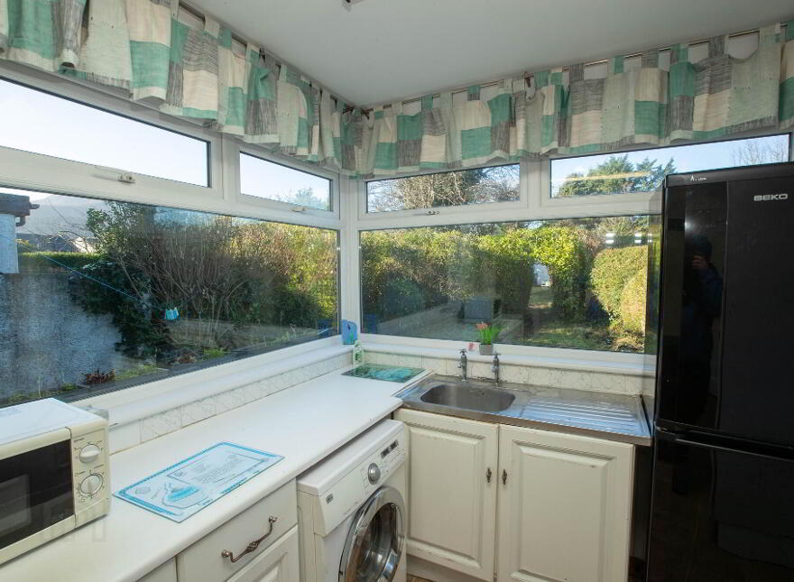 16 Dundrum Road, Newcastle, BT33 0BG