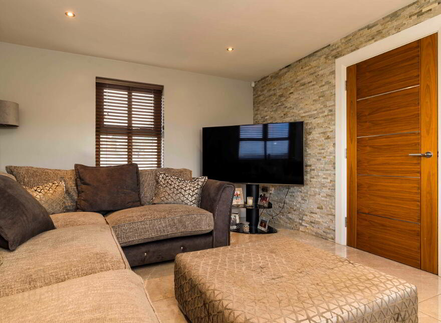 8 Carrogs Lane, Lower Carrogs Road, Newry, BT34 2TY